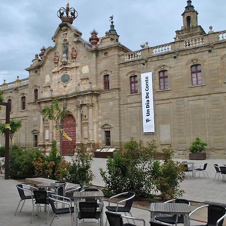 Hostal Universitat Cervera  Eksteriør billede