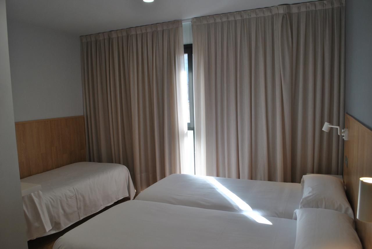 Hostal Universitat Cervera  Eksteriør billede